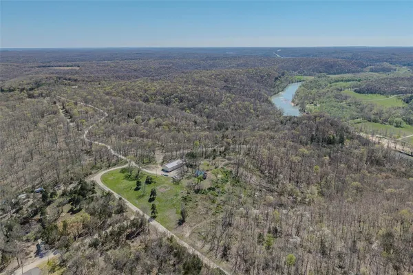 $275,000 | 14505 Private Drive, Newburg, MO 65550