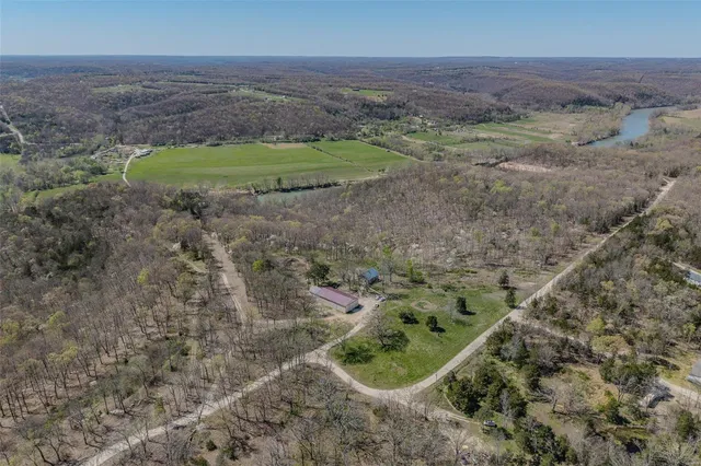 $275,000 | 14505 Private Drive, Newburg, MO 65550