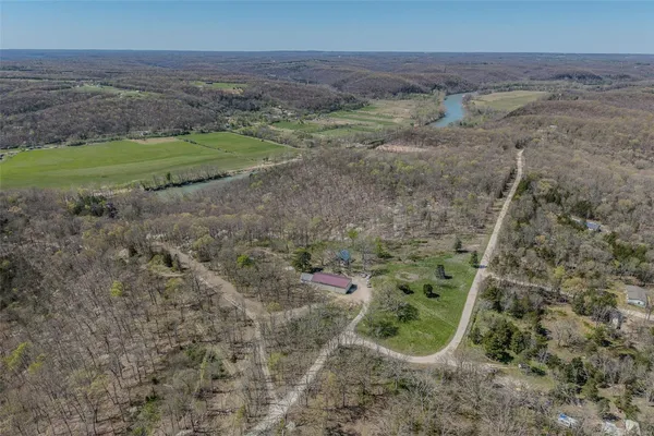 $275,000 | 14505 Private Drive, Newburg, MO 65550