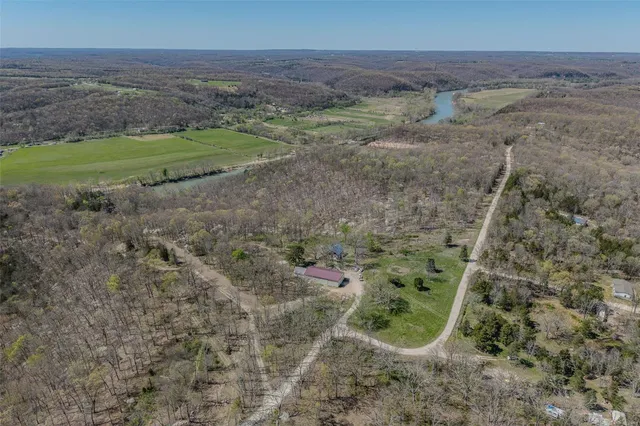 $275,000 | 14505 Private Drive, Newburg, MO 65550