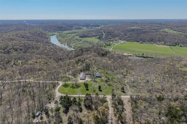 $275,000 | 14505 Private Drive, Newburg, MO 65550