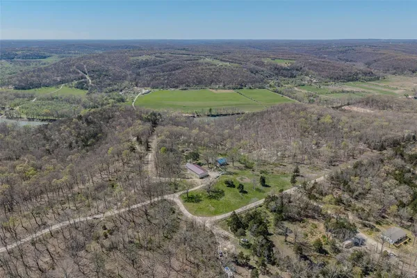 $275,000 | 14505 Private Drive, Newburg, MO 65550