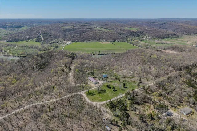 $275,000 | 14505 Private Drive, Newburg, MO 65550