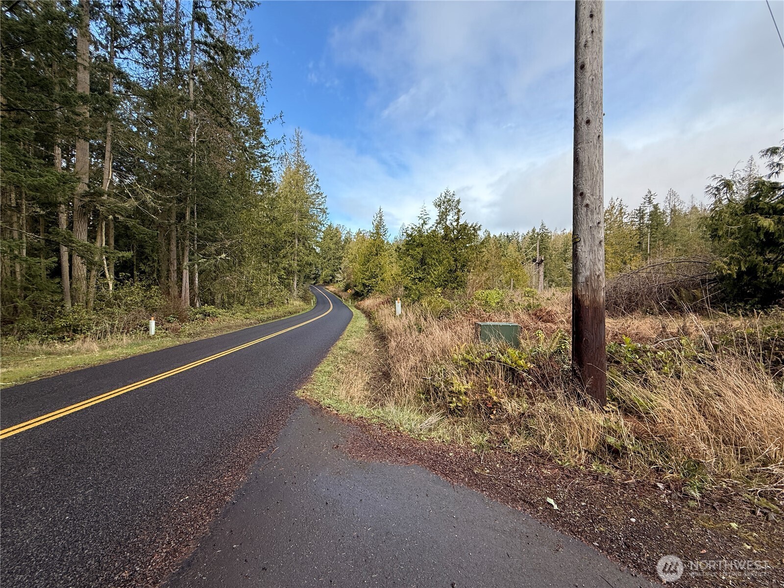 1422 East Sequim Bay Road Sequim, WA 98382 - Photo 12 of 19 a view of a street view