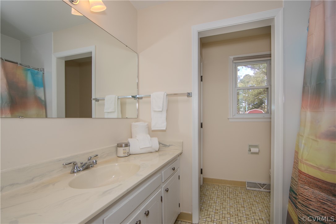6604 Bull Hill Road Prince George, VA 23875 - Photo 9 of 16 Gallery Image 9