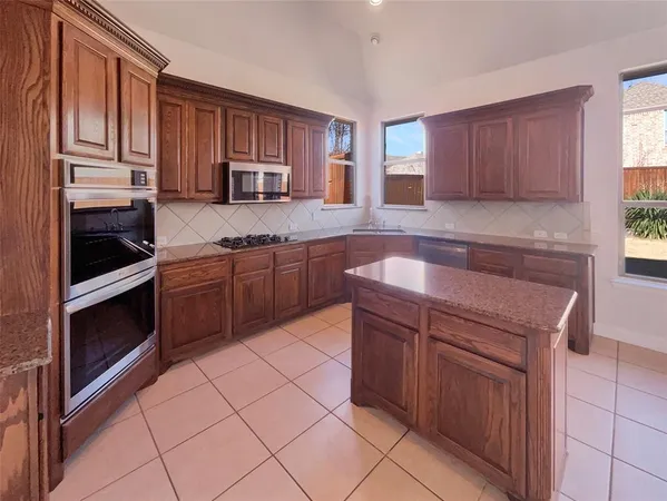 $660,000 | 417 Remington Drive, Murphy, TX 75094