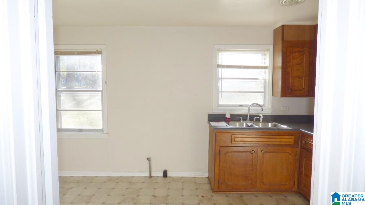 106 Midfield Avenue Bessemer, AL 35023 - Photo 5 of 15