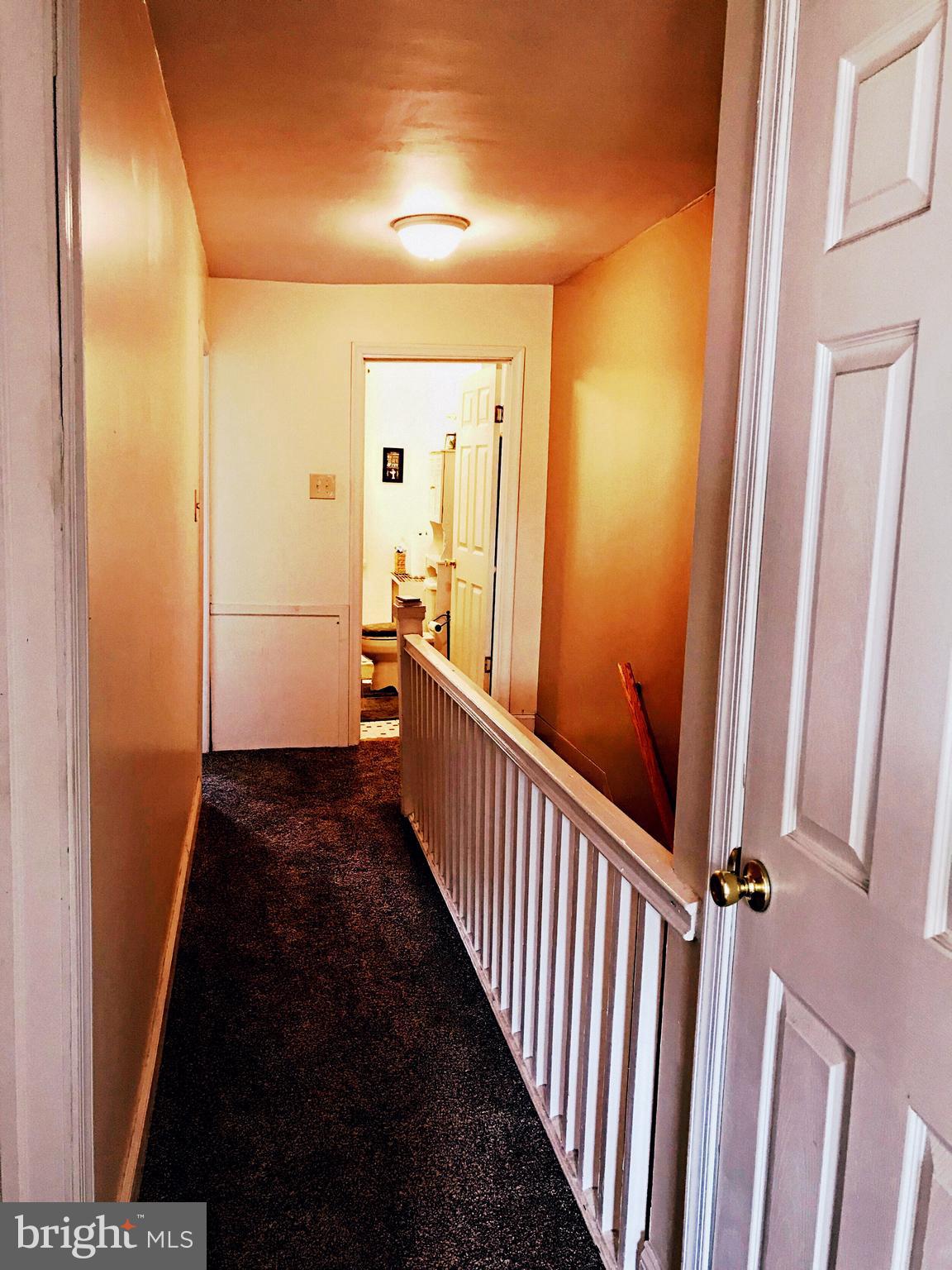633 Baily Road Lansdowne, PA 19050 - Photo 12 of 23 Hallway