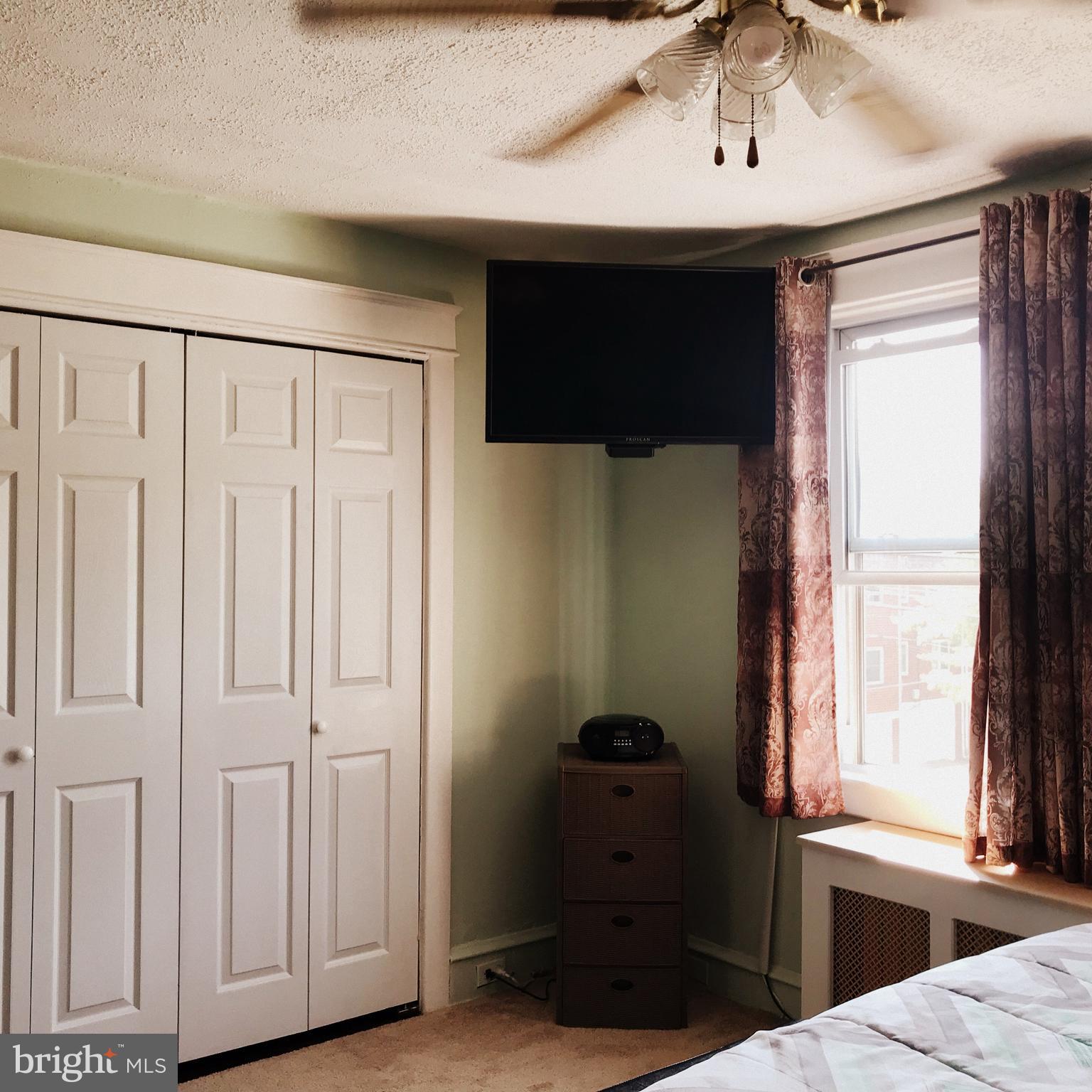633 Baily Road Lansdowne, PA 19050 - Photo 16 of 23 Main bedroom