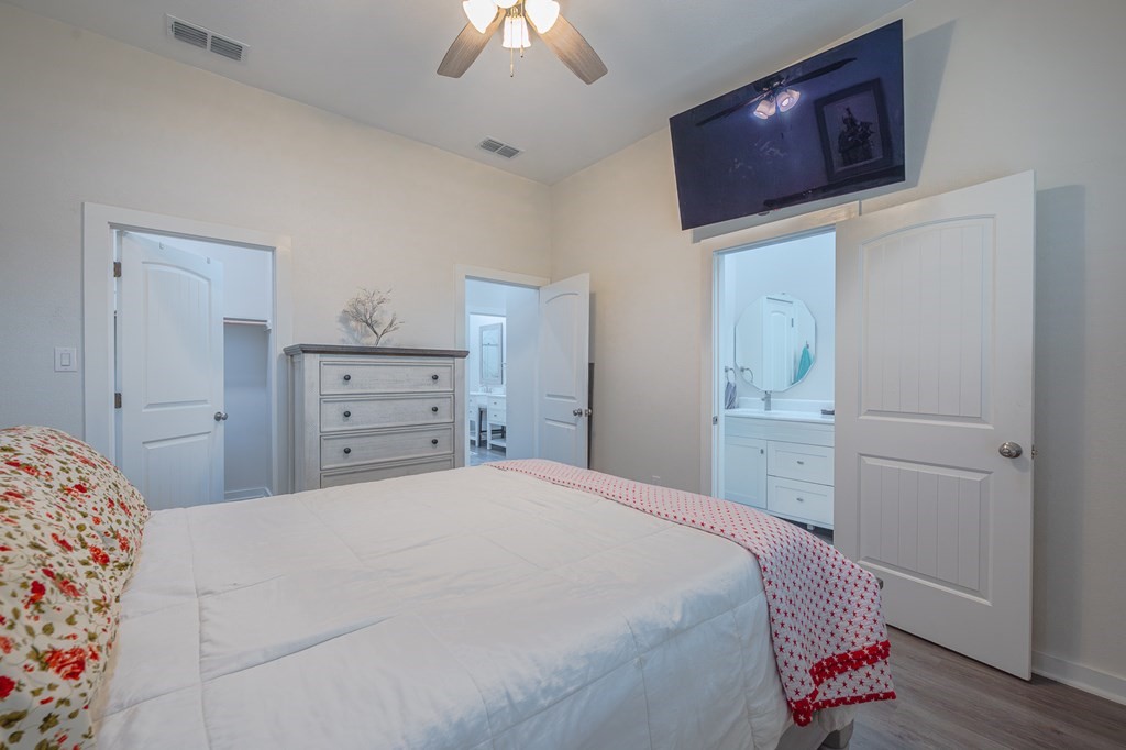 11 Bayview Loop Rockport, TX 78382 - Photo 34 of 40