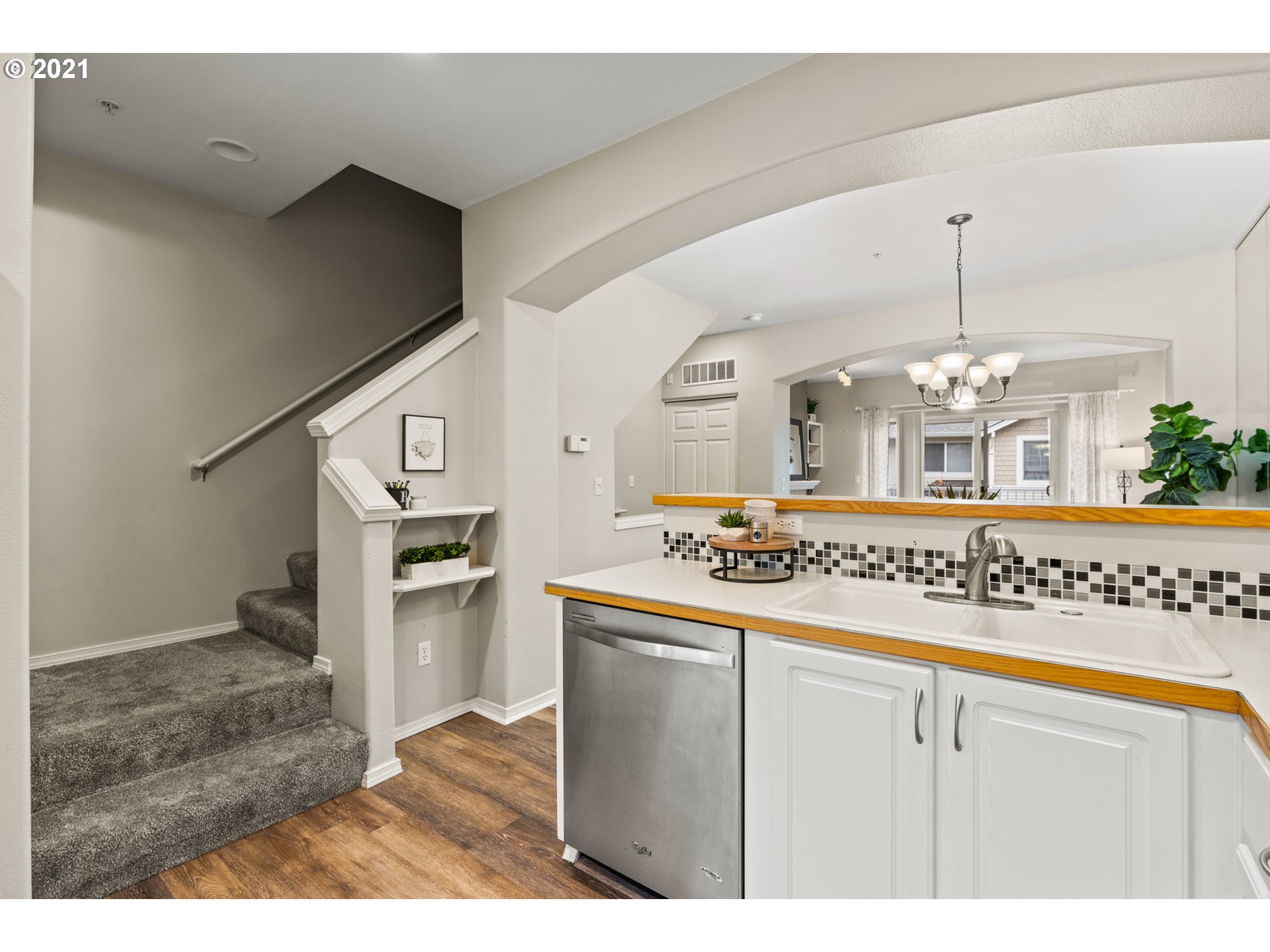 14190 Southwest Barrows Road, Unit 2 Tigard, OR 97223 - Photo 15 of 32 Gallery Image 15