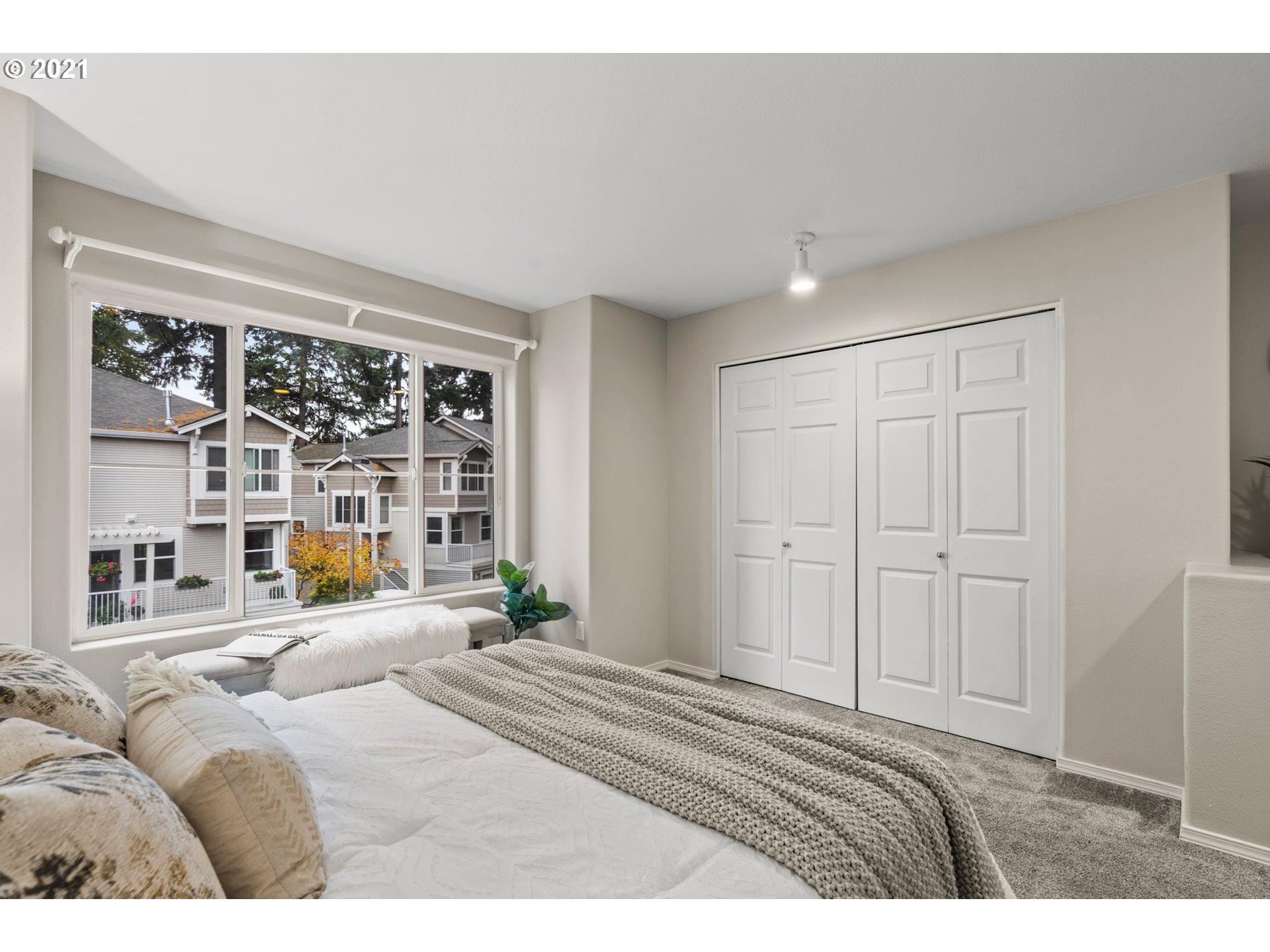 14190 Southwest Barrows Road, Unit 2 Tigard, OR 97223 - Photo 23 of 32 Gallery Image 23