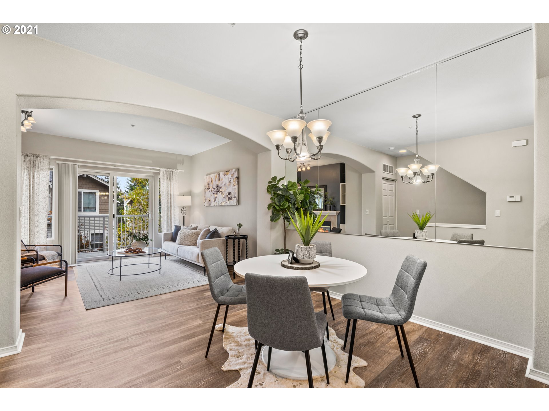 14190 Southwest Barrows Road, Unit 2 Tigard, OR 97223 - Photo 6 of 32 Gallery Image 6