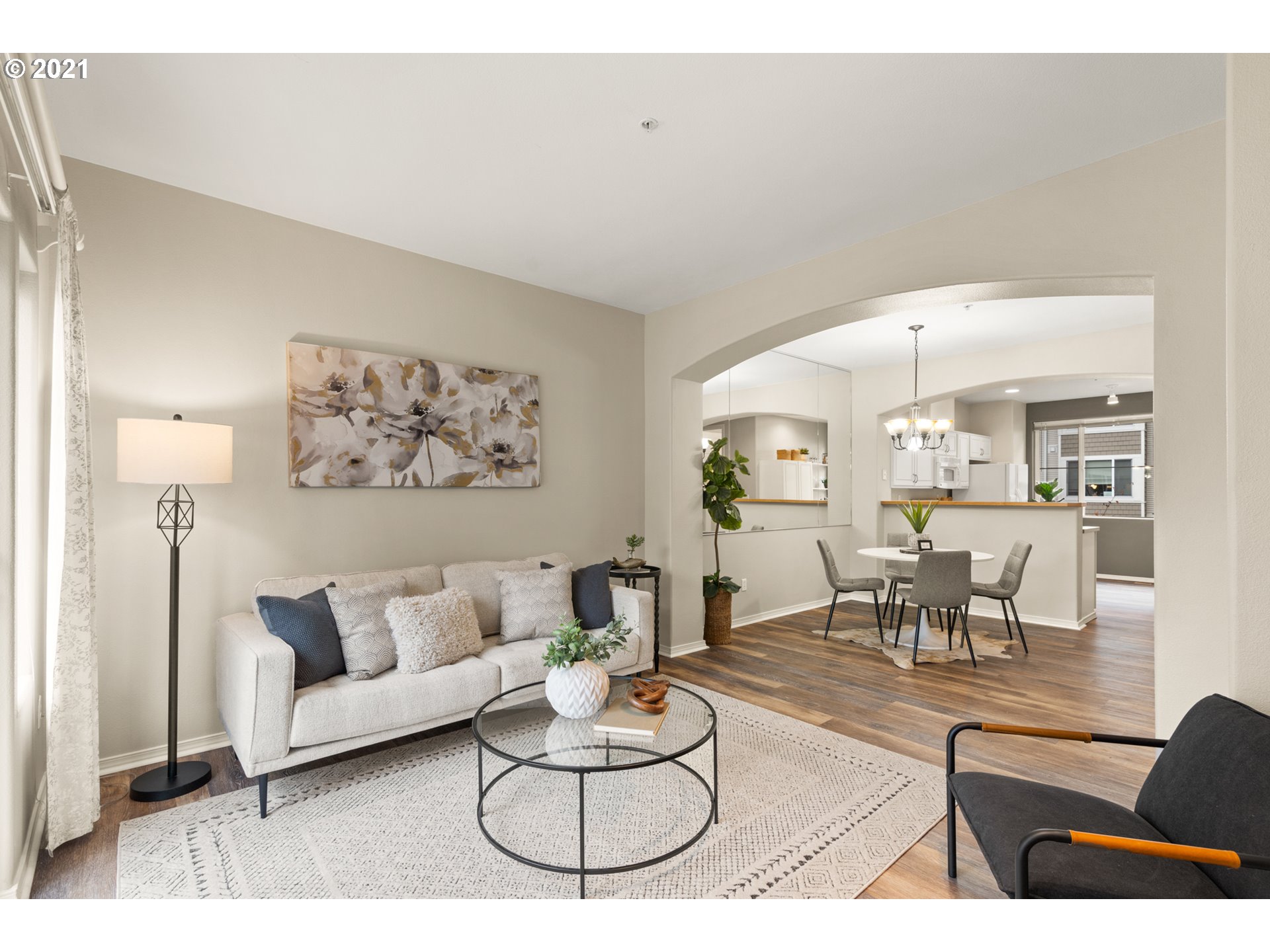14190 Southwest Barrows Road, Unit 2 Tigard, OR 97223 - Photo 9 of 32 Gallery Image 9