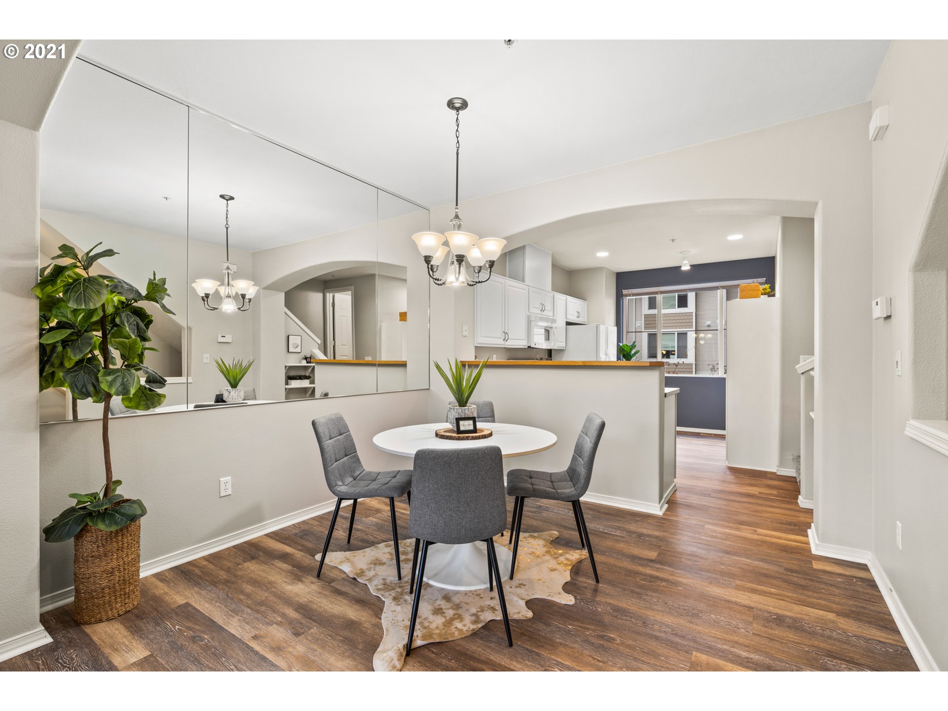 14190 Southwest Barrows Road, Unit 2 Tigard, OR 97223 - Photo 10 of 32 Gallery Image 10