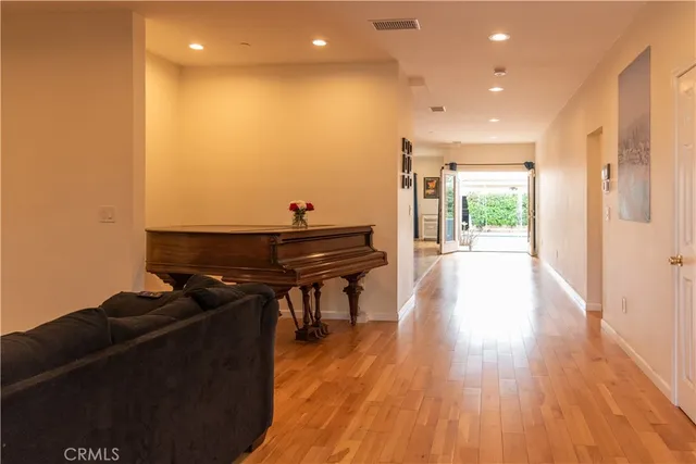 $1,700,000 | 1137 North Banning Boulevard, Wilmington, CA 90744