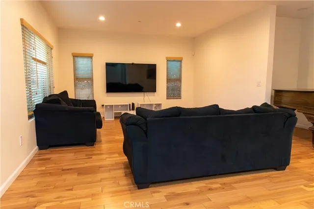 $1,700,000 | 1137 North Banning Boulevard, Wilmington, CA 90744