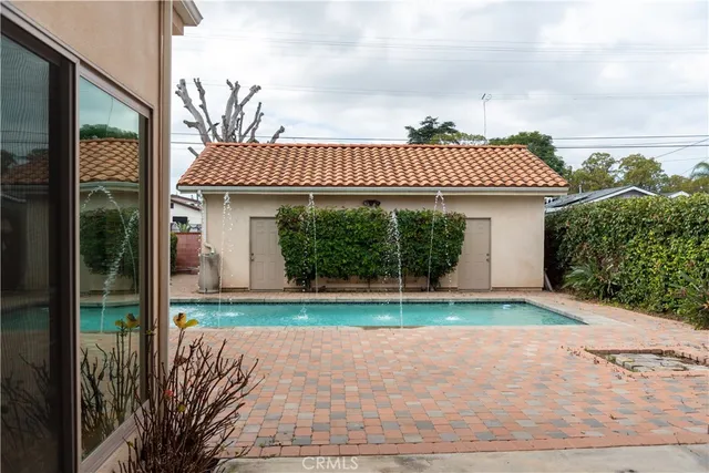 $1,700,000 | 1137 North Banning Boulevard, Wilmington, CA 90744