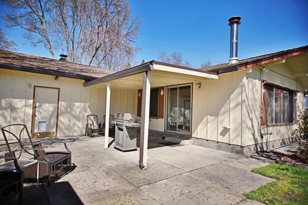 2301 Leonard Road Grants Pass, OR 97527 - Photo 29 of 32 Additional Photo