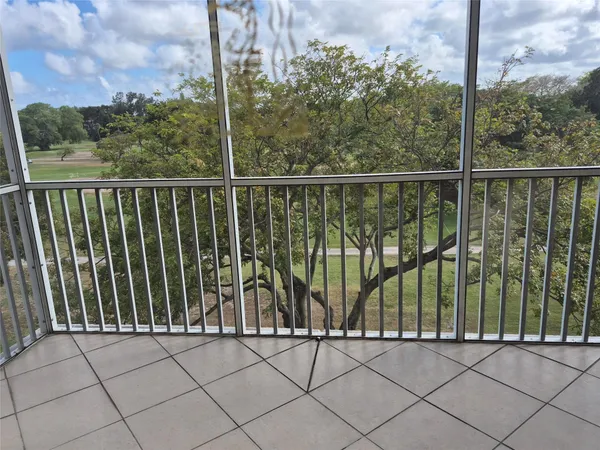 $1,790 | 3100 North Palm Aire Drive, Unit 508, Pompano Beach, FL 33069
