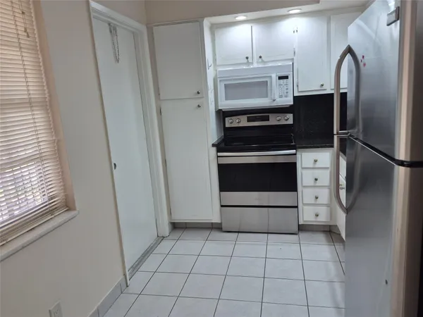 $1,790 | 3100 North Palm Aire Drive, Unit 508, Pompano Beach, FL 33069