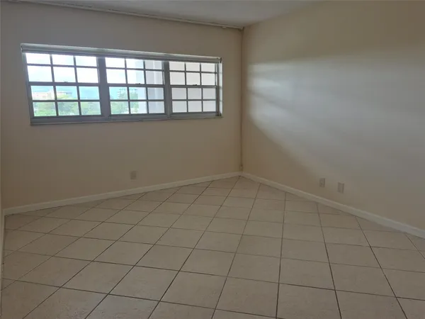 $1,790 | 3100 North Palm Aire Drive, Unit 508, Pompano Beach, FL 33069