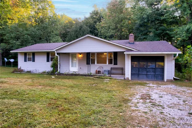 $180,600 | 1815 North Naugle Road, Salem, IN 47167