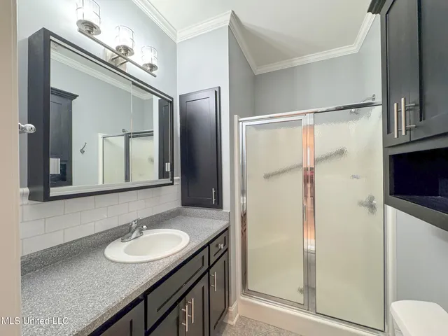 $435,000 | 114 Sherwood Cove, Batesville, MS 38606