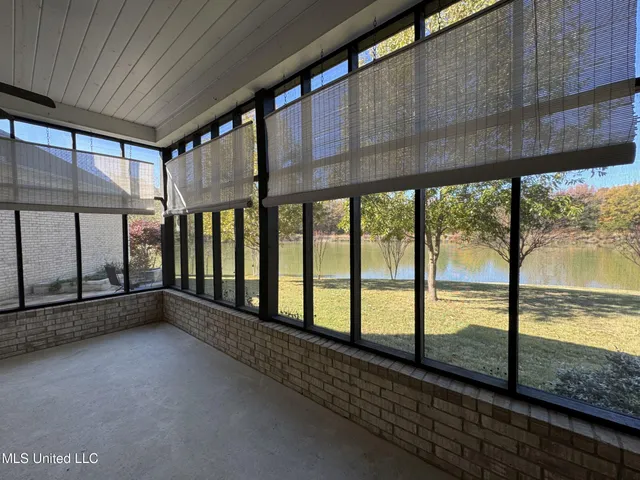 $435,000 | 114 Sherwood Cove, Batesville, MS 38606