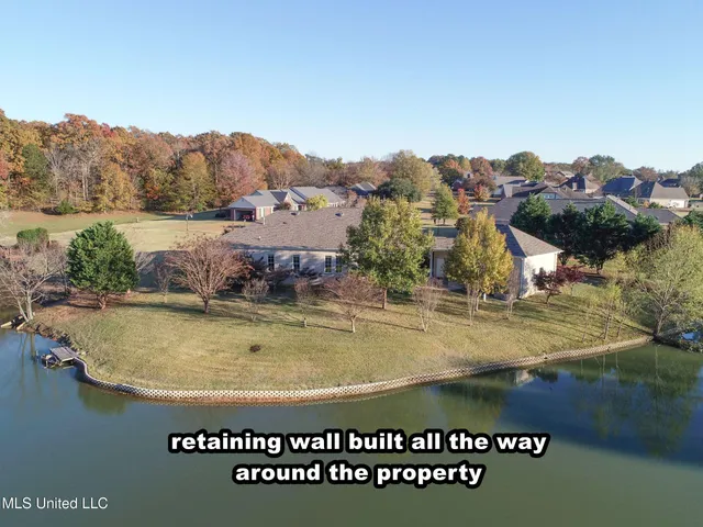 $435,000 | 114 Sherwood Cove, Batesville, MS 38606
