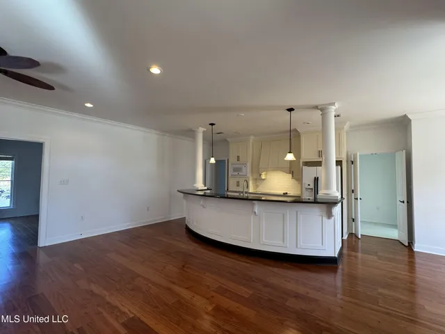 $435,000 | 114 Sherwood Cove, Batesville, MS 38606