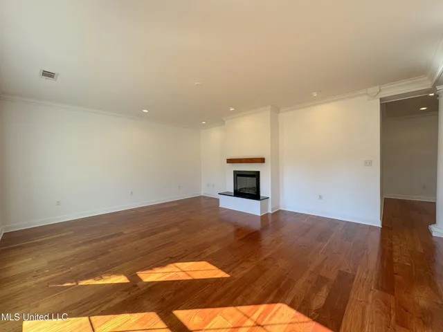 $435,000 | 114 Sherwood Cove, Batesville, MS 38606