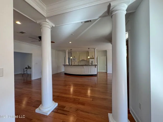 $435,000 | 114 Sherwood Cove, Batesville, MS 38606