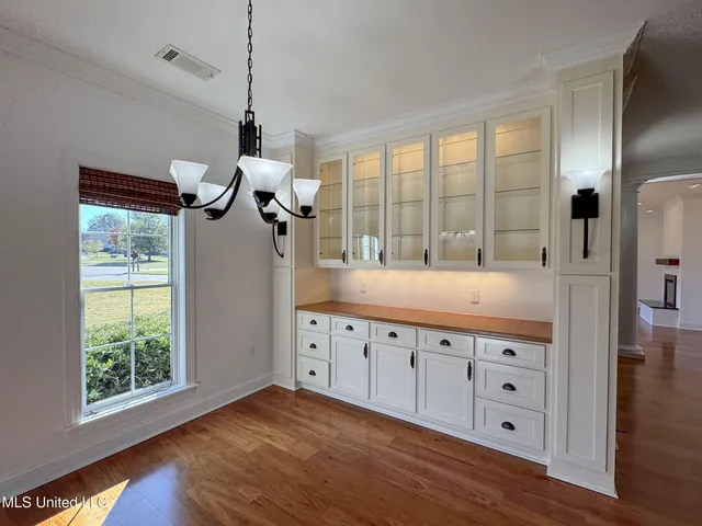 $435,000 | 114 Sherwood Cove, Batesville, MS 38606