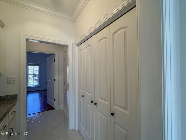 $435,000 | 114 Sherwood Cove, Batesville, MS 38606