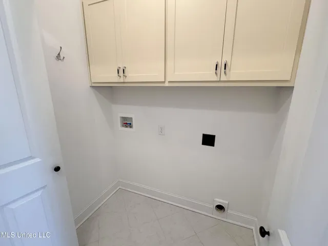 $435,000 | 114 Sherwood Cove, Batesville, MS 38606