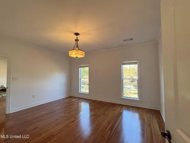 $435,000 | 114 Sherwood Cove, Batesville, MS 38606