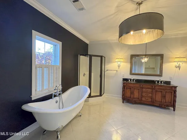 $435,000 | 114 Sherwood Cove, Batesville, MS 38606