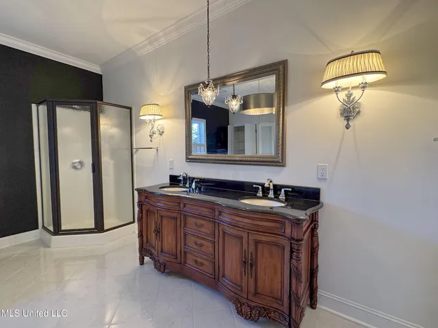 $435,000 | 114 Sherwood Cove, Batesville, MS 38606