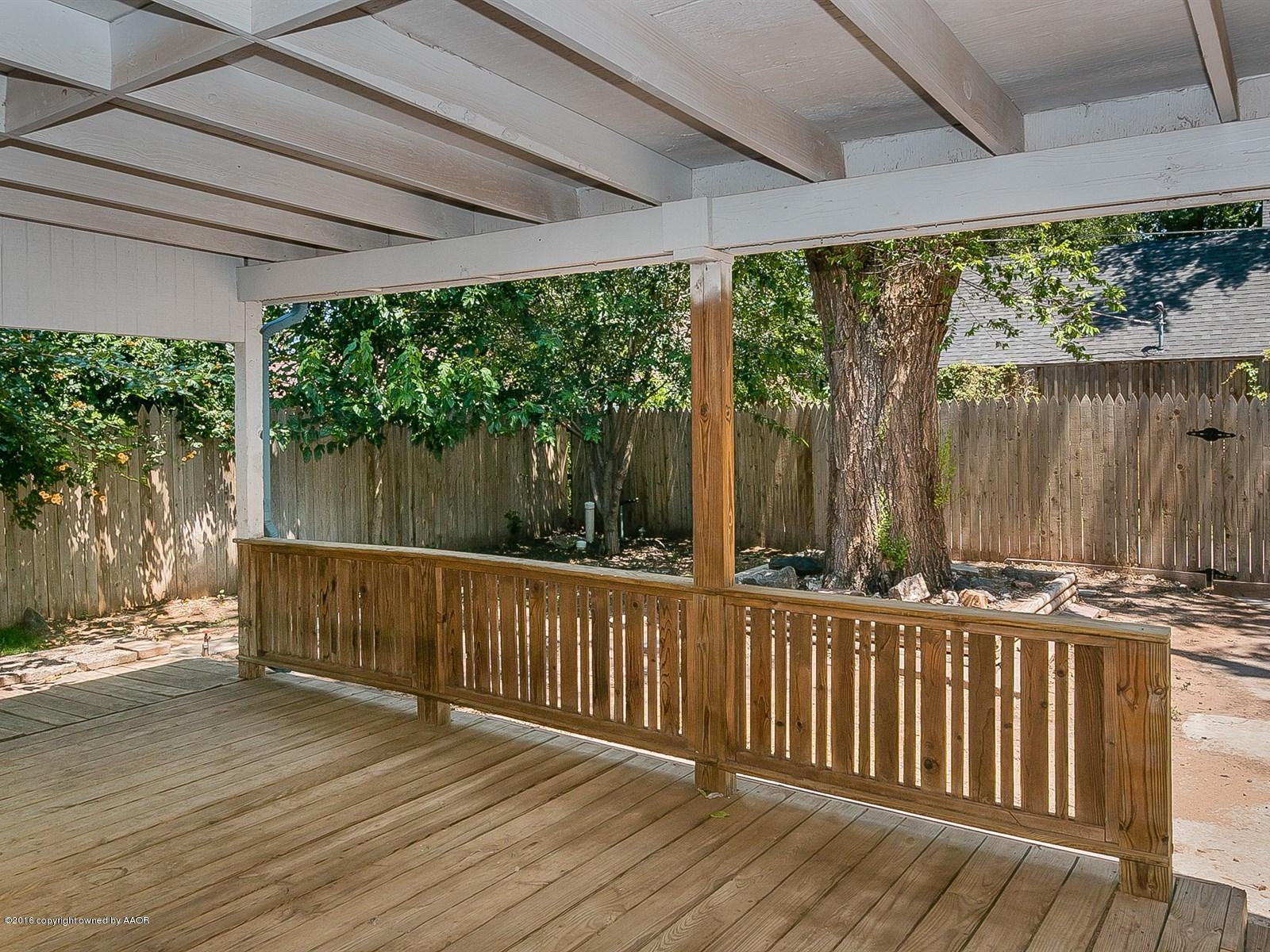 1227 South Bonham Street Amarillo, TX 79102 - Photo 23 of 25 a view of a wooden deck