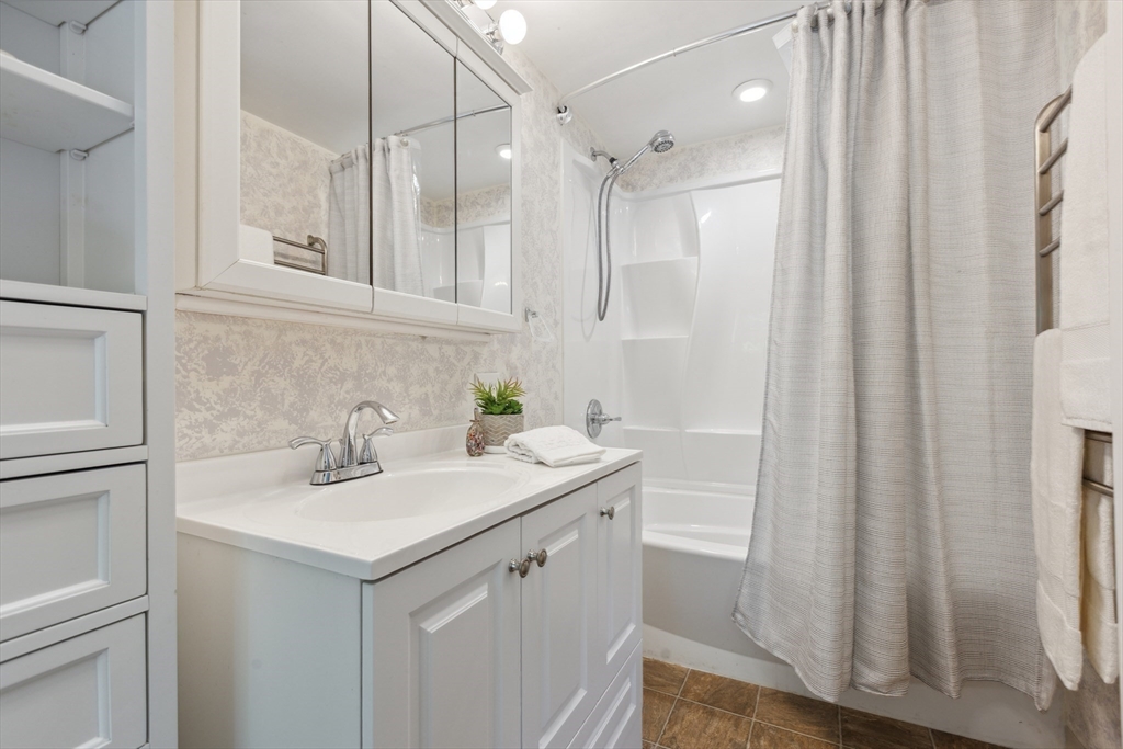 25 Piety Corner Road Waltham, MA 02451 - Photo 18 of 31 Gallery Image 18