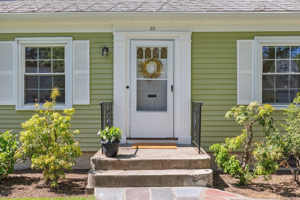 25 Piety Corner Road Waltham, MA 02451 - Photo 2 of 31 Gallery Image 2