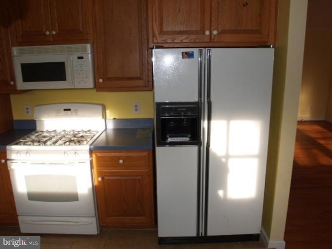 5955 Joffa Place Springfield, VA 22150 - Photo 3 of 11 Kitchen #2