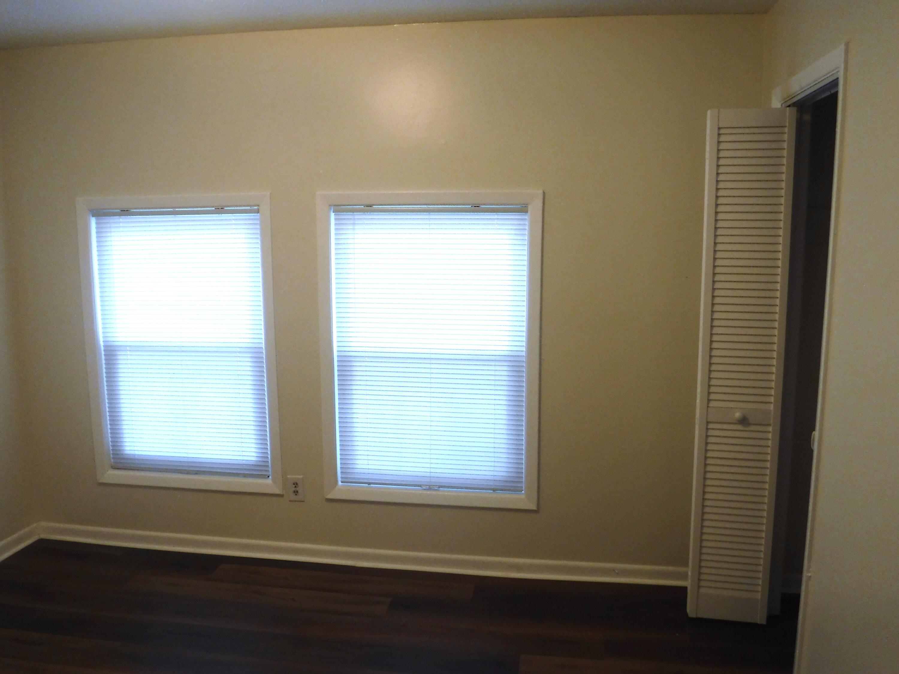 402 Parliament Road Martinez, GA 30907 - Photo 23 of 37 10x12 Bedroom #3 with closet and two win