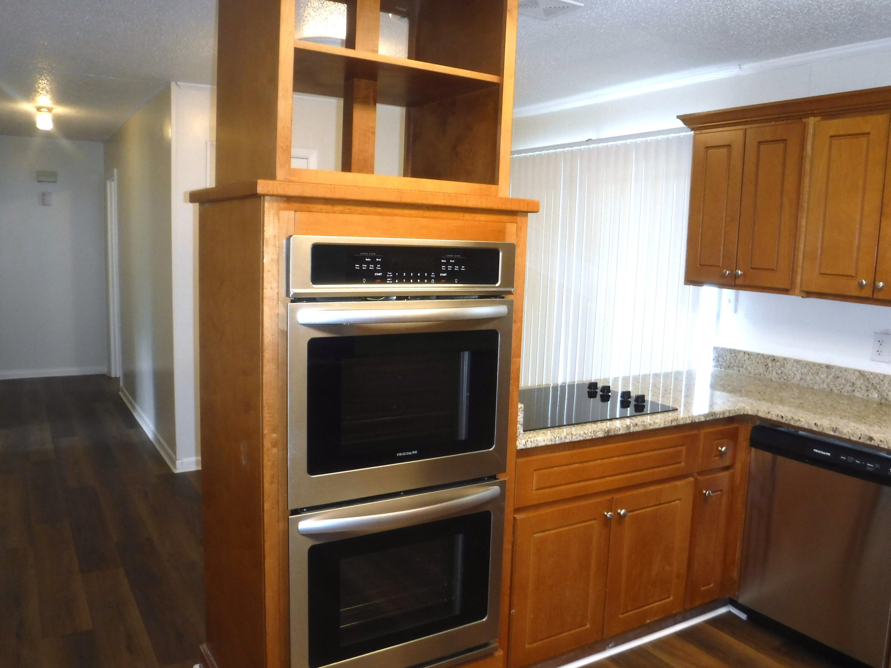 402 Parliament Road Martinez, GA 30907 - Photo 4 of 37 12x11 kitchen with new granite contertop