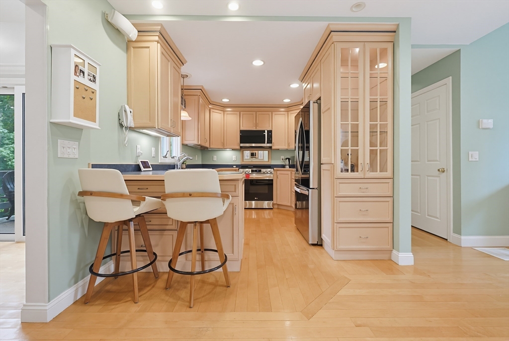 11 Weatherstone Drive, Unit 11 Worcester, MA 01604 - Photo 6 of 18