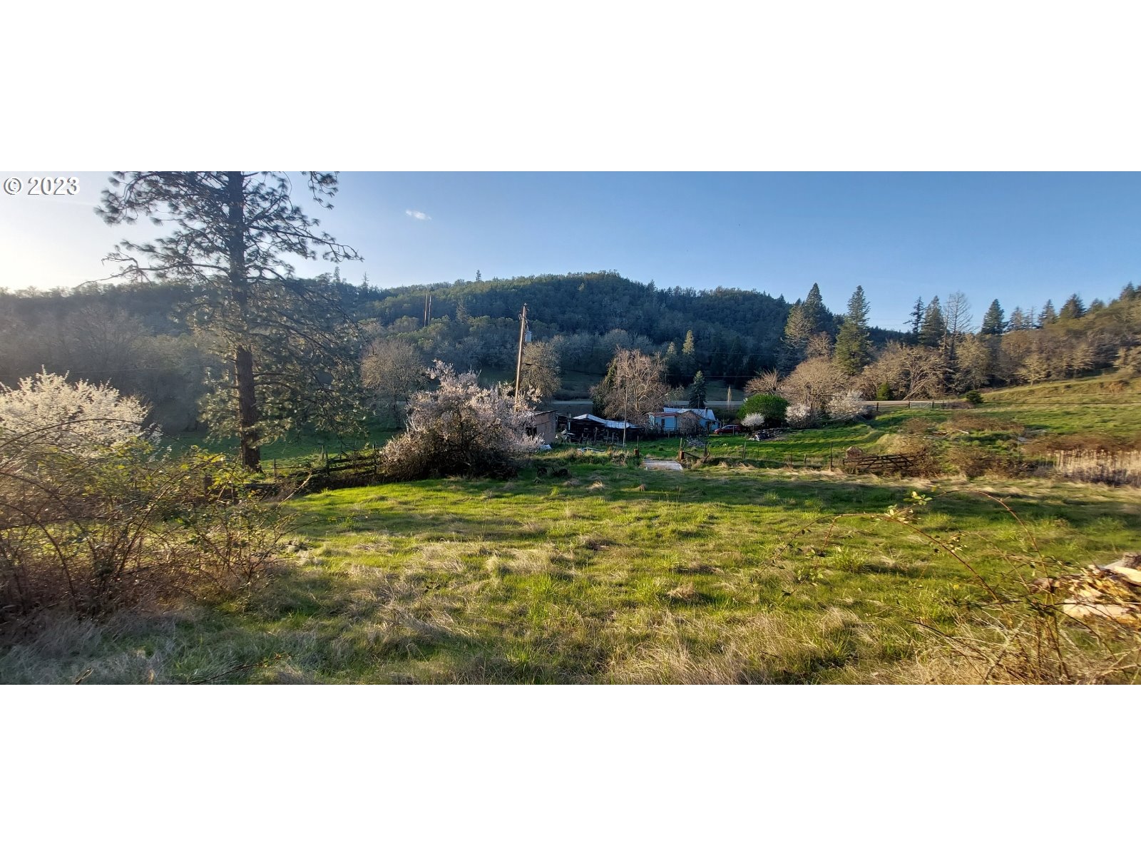 1805 Shoestring Road Riddle, OR 97469 - Photo 28 of 30 a view of an ocean