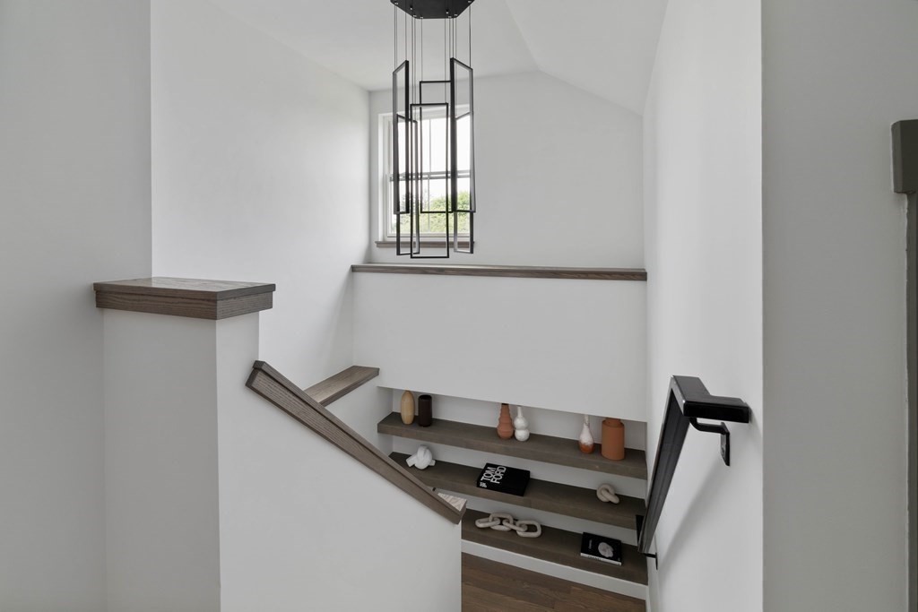 51 Eliot Road Arlington, MA 02474 - Photo 7 of 42