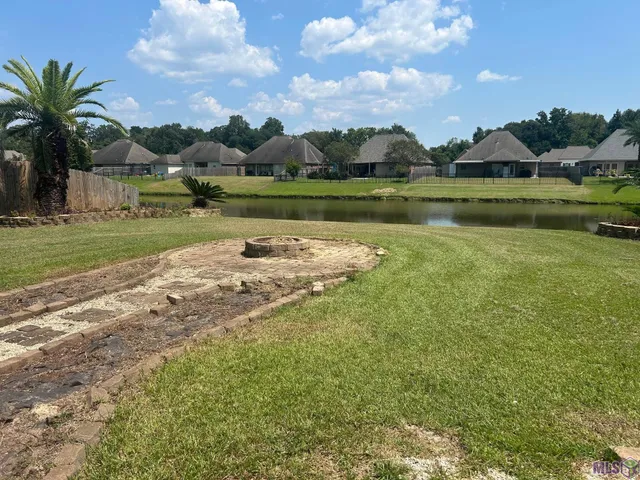 $335,000 | 13338 Rue Maison Boulevard, Gonzales, LA 70737