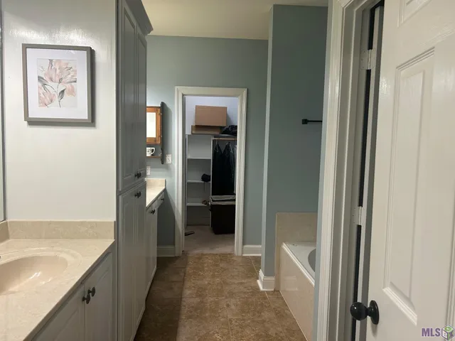 $335,000 | 13338 Rue Maison Boulevard, Gonzales, LA 70737